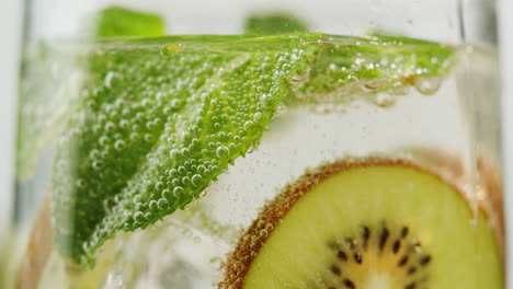 kiwi mint sparkling water