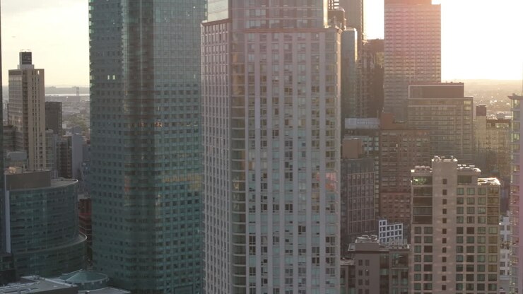 Vista aérea de arranha-céus em Long Island City, Queens. Capturado em uma manhã de verão em Nova York