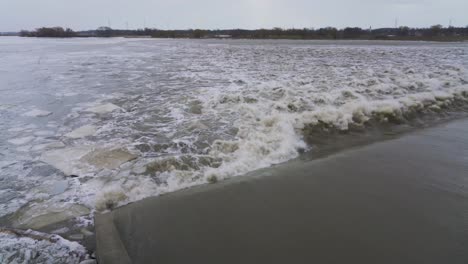 Überschwemmungen-Der-Wasserscheide-Im-Frühjahr