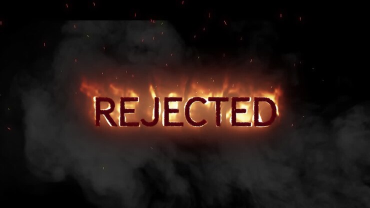 Animation af orange flammende tekst 'rejected' på sort baggrund