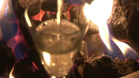 imágenes de stock de una vela de encendido