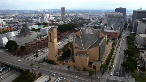 Aerial-View,-Cathedral-of-Our-Lady-of-the-Angels-and-US-101-Traffic-Los-Angeles-CA-USA