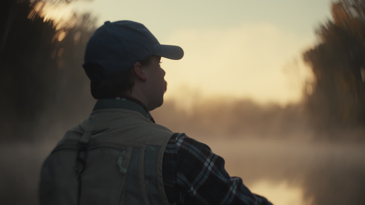 pescador al amanecer