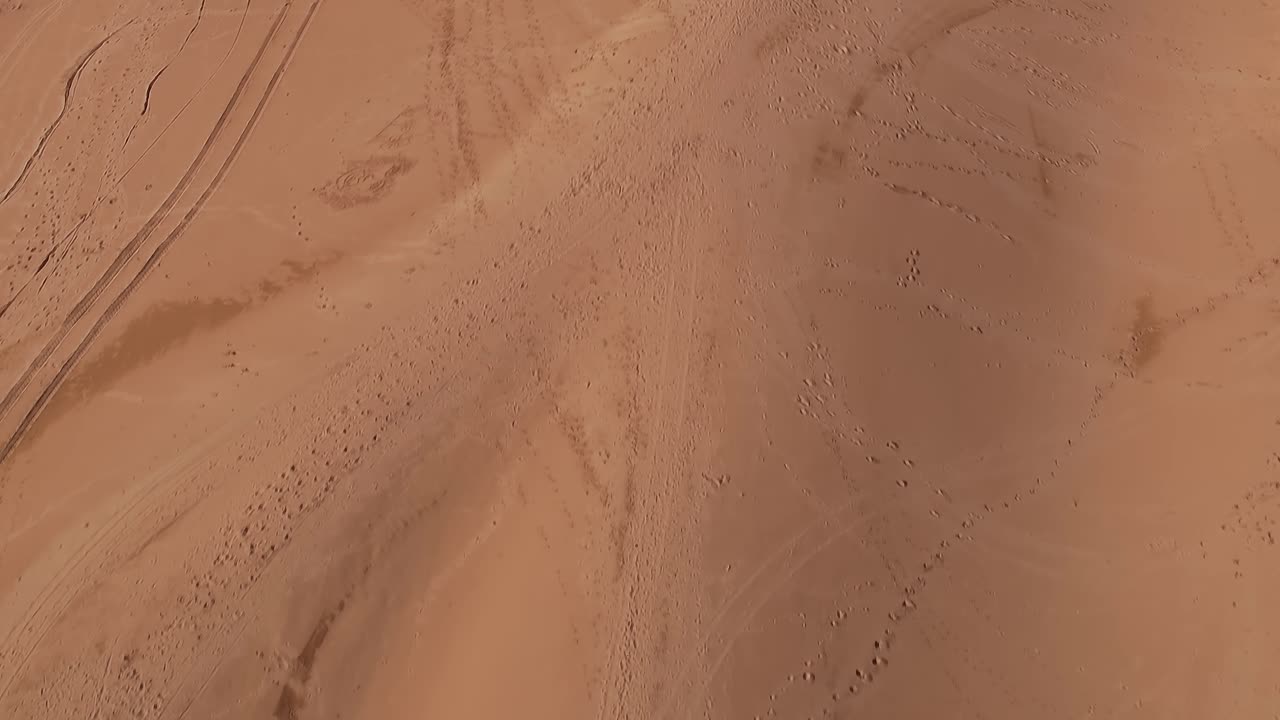 Vista dall'alto del paesaggio sabbioso in Marocco