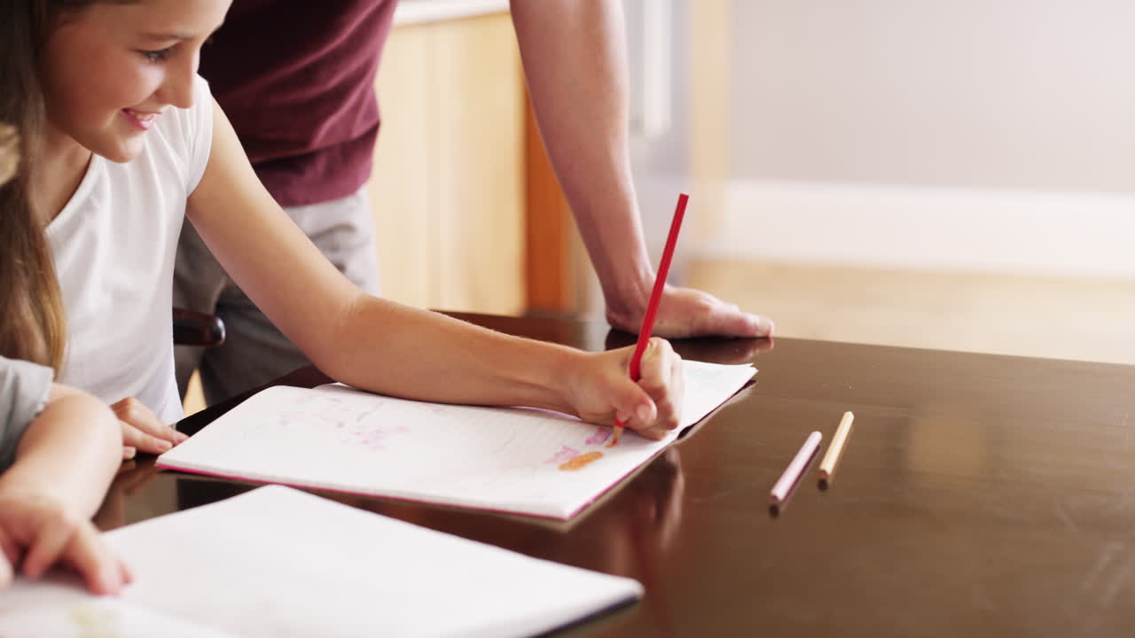 colorearse con ellos y hacer su día