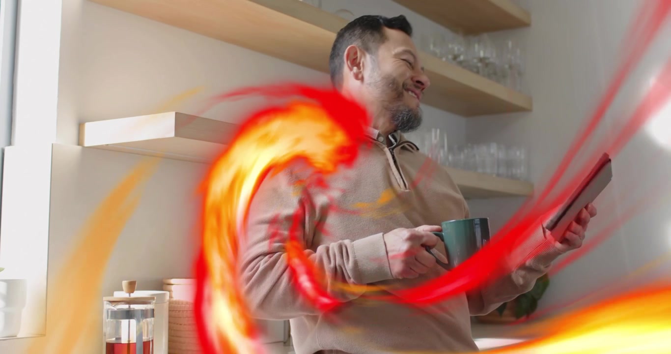 Volwassen man schenkt sap, dan koffie in mok; tech-werveling markeert warmte en aroma, scrollt op tablet.