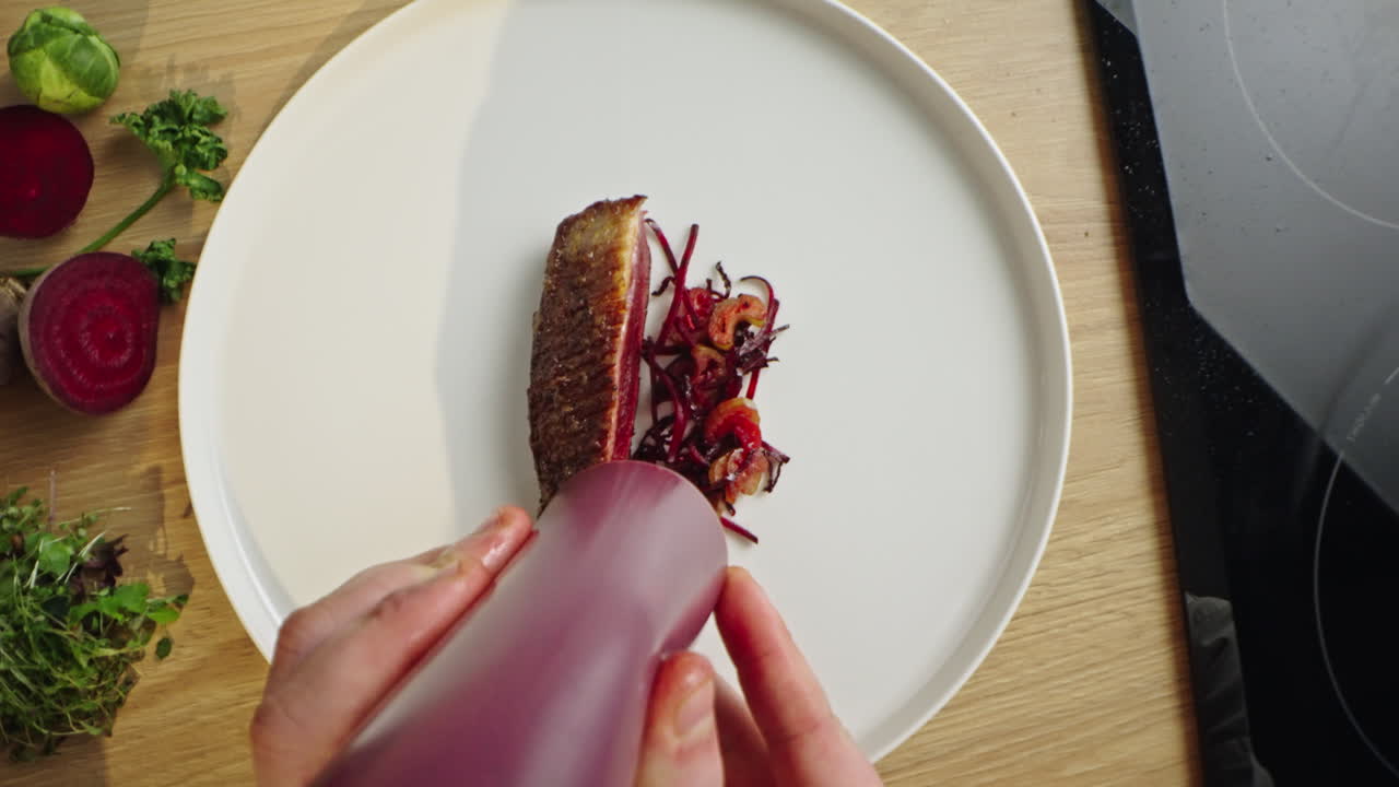 Duck breast with beetroot