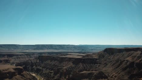 Fish-River-Canyon-In-Namibia,-Afrika-Luftdrohnenaufnahme