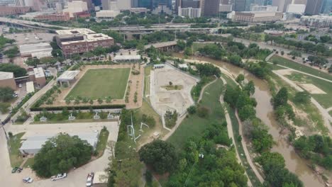 el horizonte de houston, texas, el centro de la ciudad se inclina hacia arriba 3.