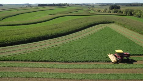 campos agrícolas contorneados en el suroeste de wisconsin-3