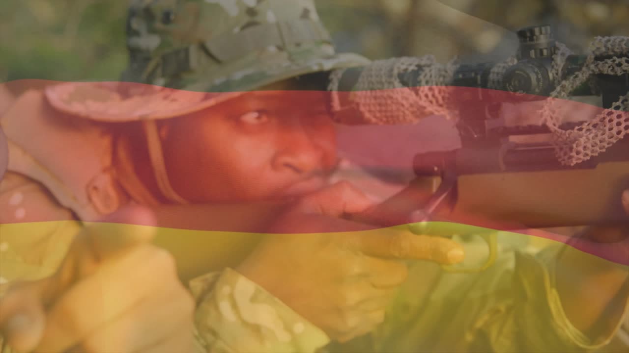Due soldati in ricognizione militare, l'osservatore che fa segnali, il tiratore che imbraccia il fucile, con una colorazione in sovrapposizione tricolore.