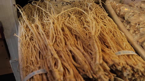 Ginger-Root-Being-Prepared-in-Street-Market-in-Seoul-South-Korea