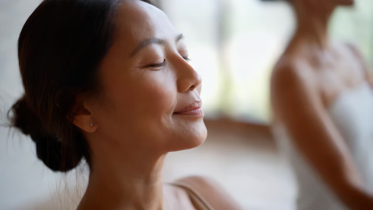 편안한 여자의 클로즈업