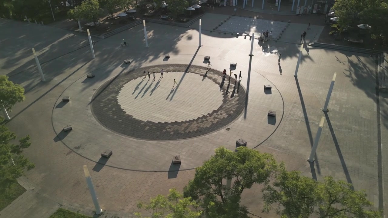Drone 4K de Crianças Brincando no Parque da Copa do Mundo de Seul.