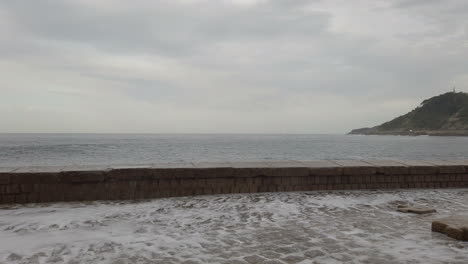 cloudy day at the sea