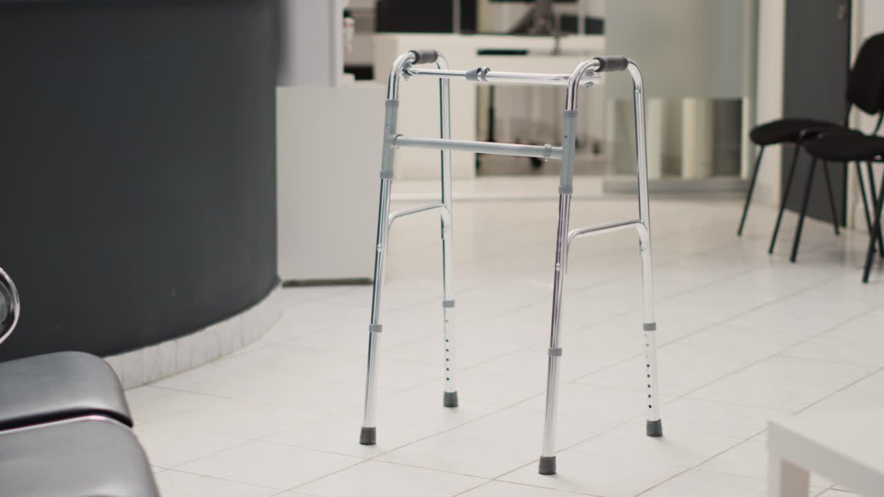 Diagnostic center with reception counter