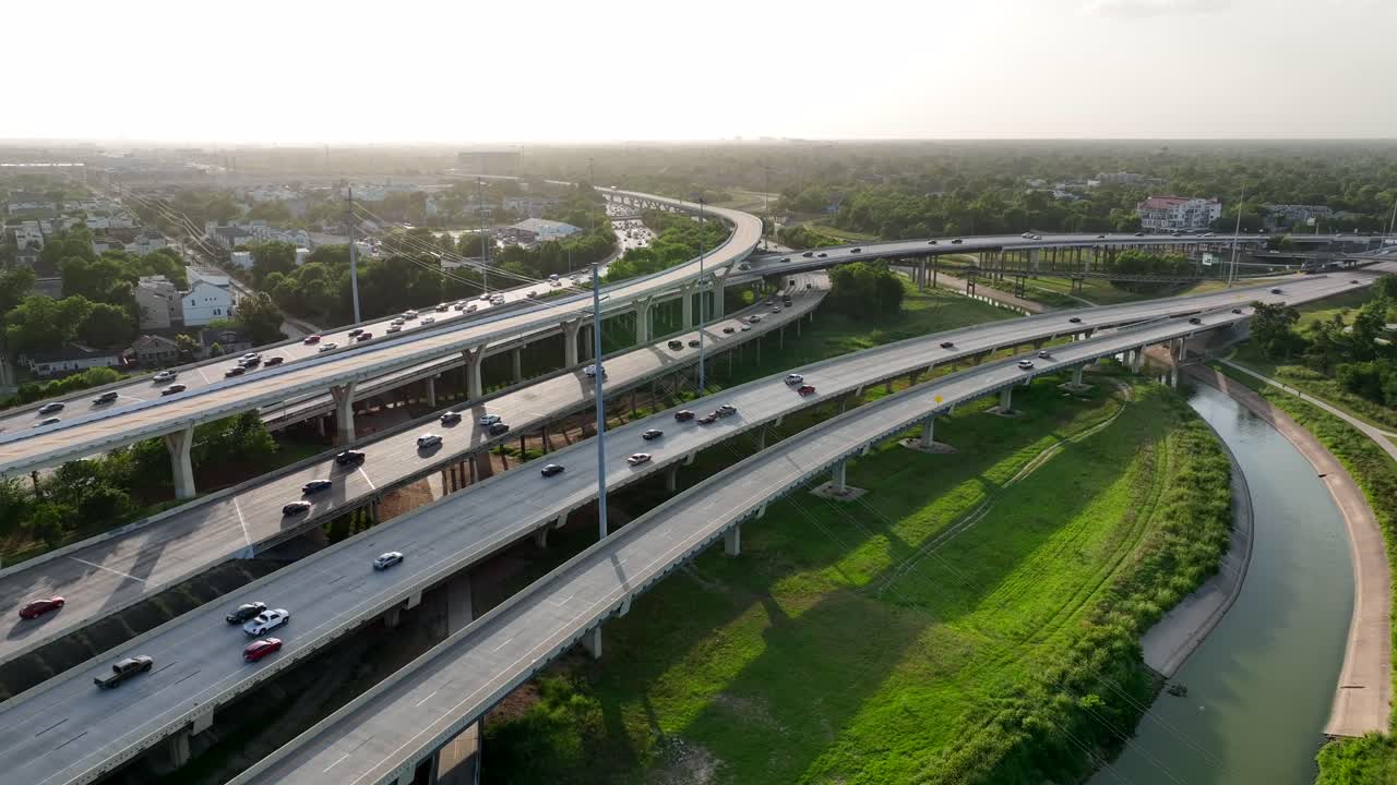 Lalu lintas di jalan tol Texas