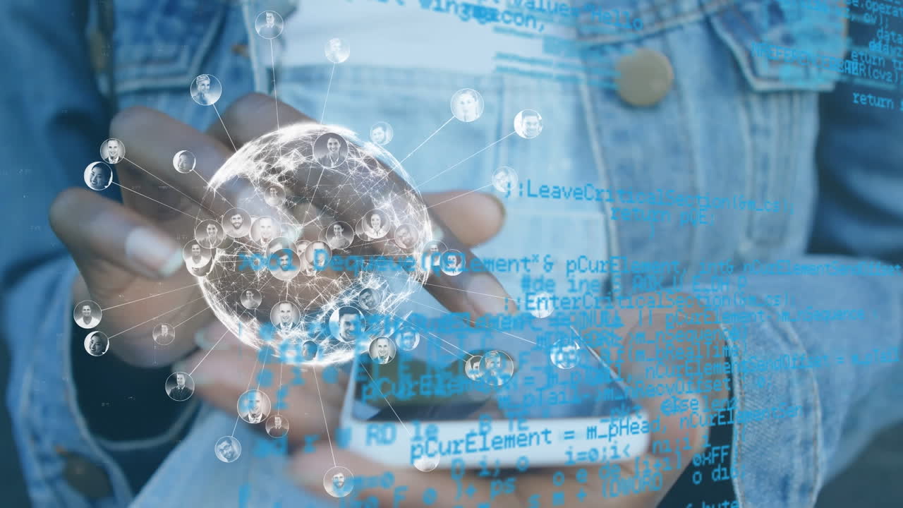 animación de procesamiento de datos y globo sobre mujer afroamericana usando teléfono inteligente