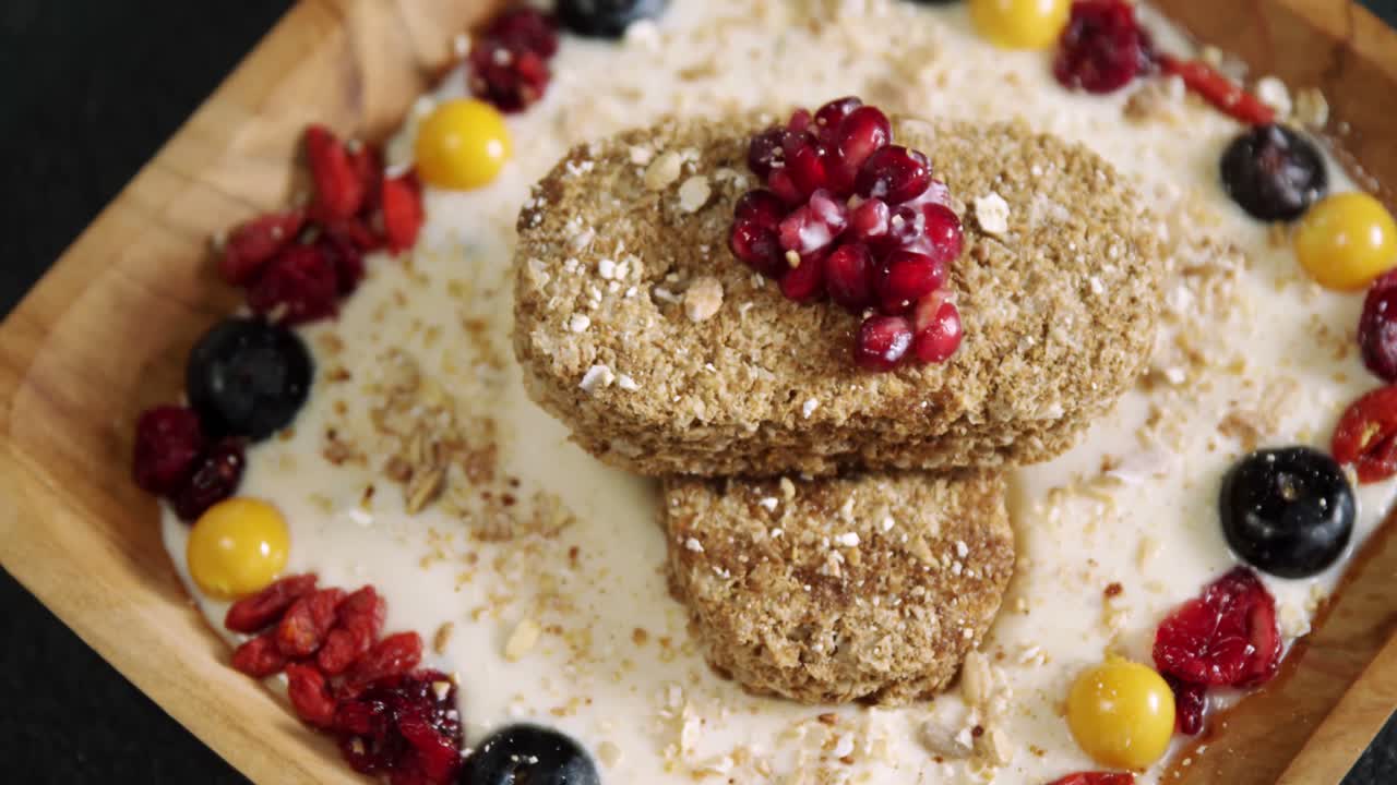 4k 트레이에 건강한 아침 식사