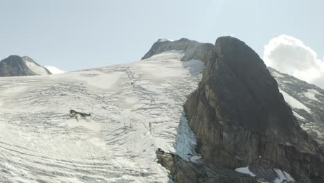 Aerial-view-of-Matier-Glacier-in-Joffre-lakes,-British-Columbia,-Canada-in-4K