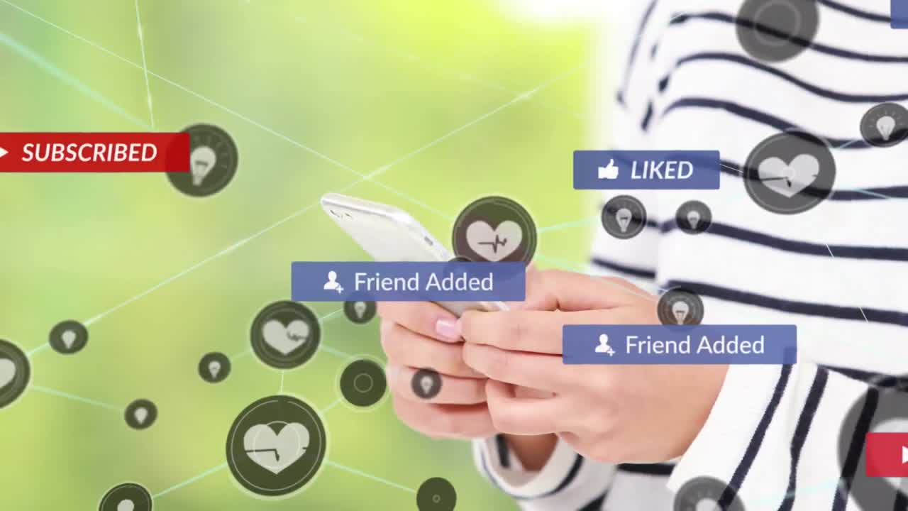 스마트폰을 사용하는 아시아 여성에 대한 연결 네트워크와 소셜 미디어 아이콘의 애니메이션