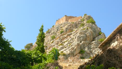 castillo de borriol en la provincia de castellón, comunidad valenciana, españa - toma de bajo ángulo