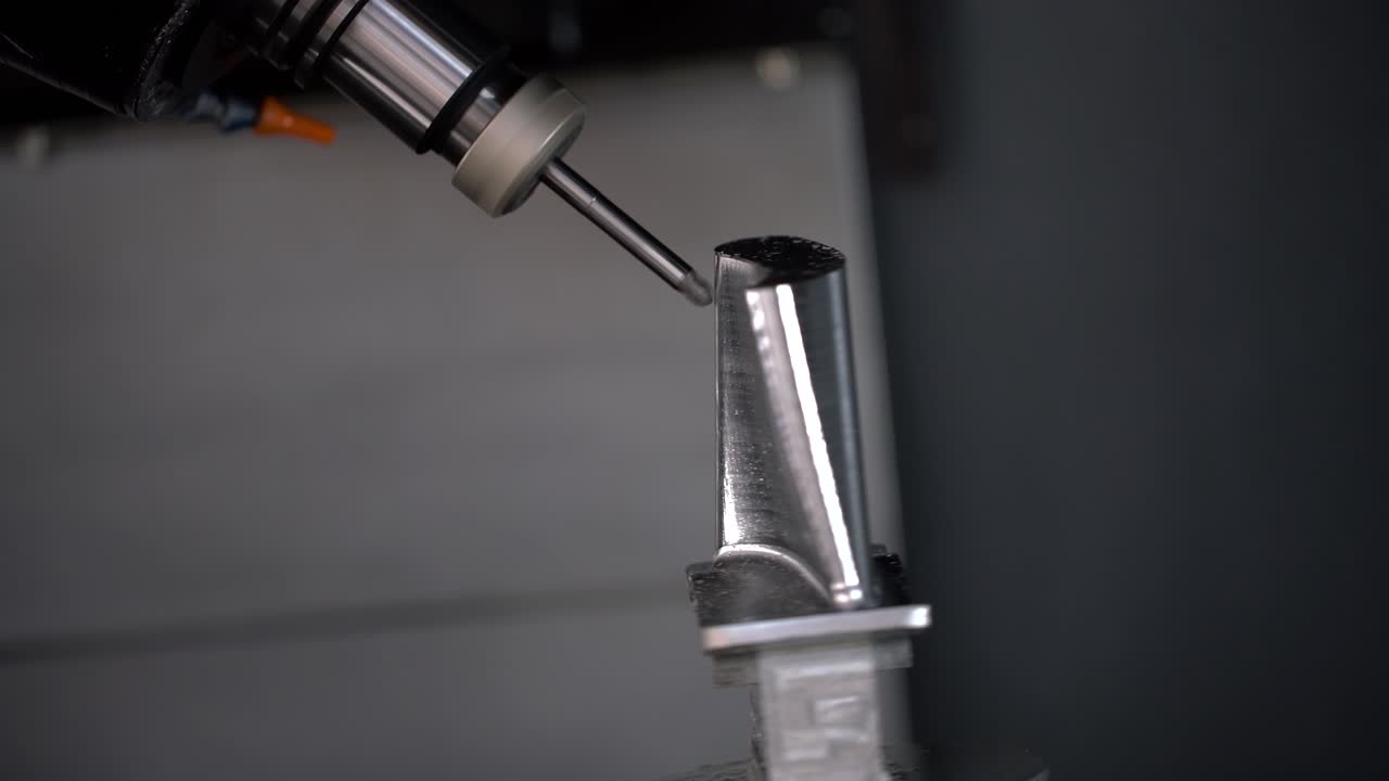 máquina de fresado cnc para el trabajo de metales.