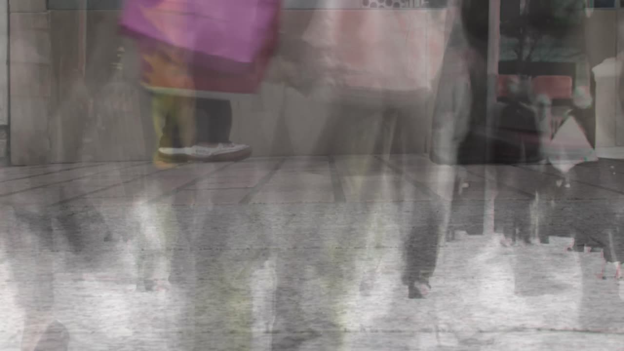 거리에서 사람들을  ⁇ 고  ⁇ 는 사람들과 함께 타임  ⁇ 스 애니메이션