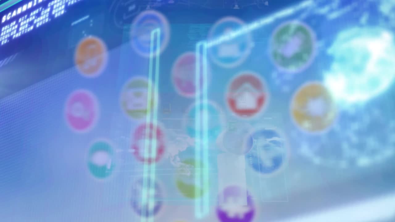 파란색 배경에 여러 디지털 아이콘을 대비하여 데이터 처리를 하는 화면의 애니메이션