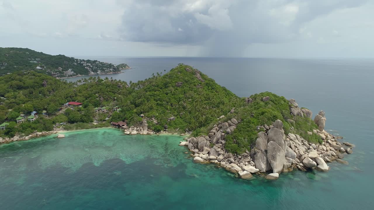 isla con laguna de coral