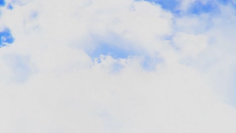hermosas nubes abstractas con el fondo de animación de bucle del cielo azul pantalla verde.