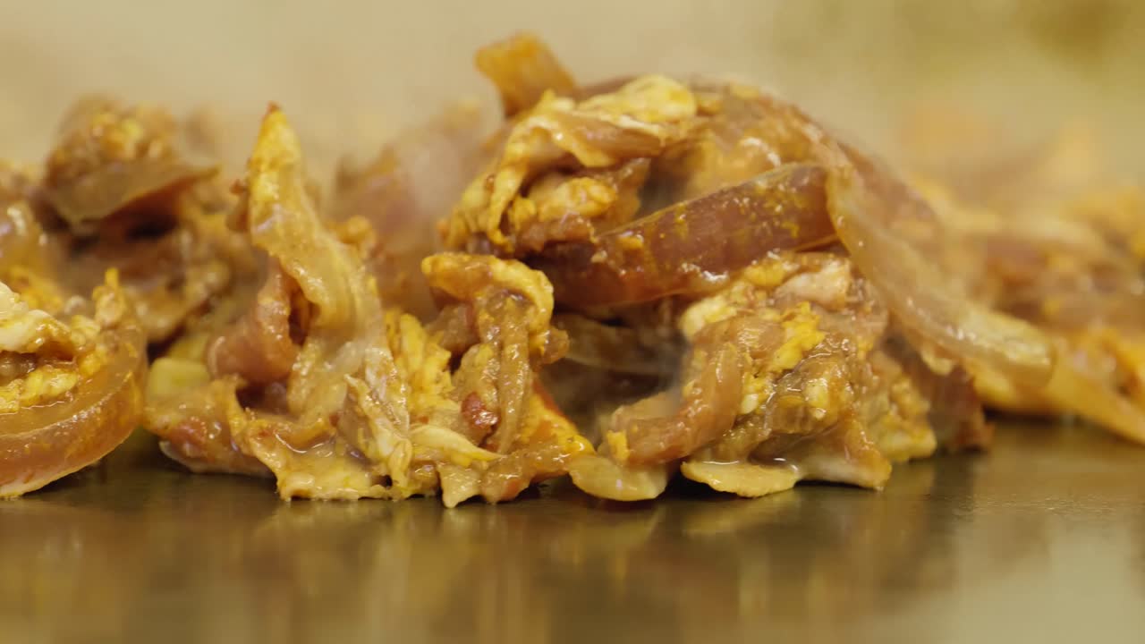 그릴에 고기 요리. 멕시코 음식