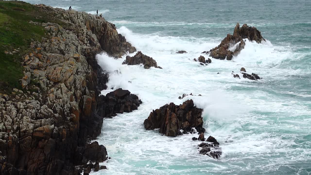 Rocce e oceano. La Coruña. Spagna. Oceano Atlantico