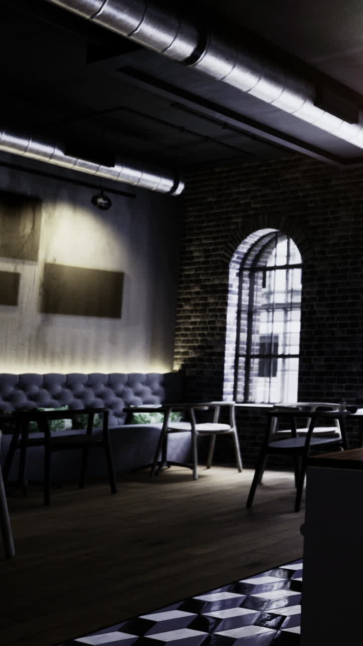 Interno accogliente di un caffè con illuminazione calda ed elementi di design vintage.