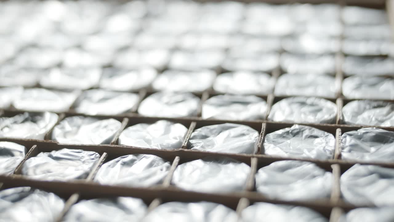 Bubble wrap in cardboard dividers