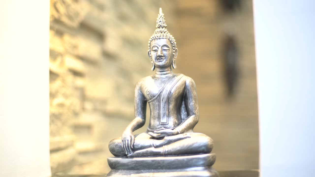 estatua de buda en el salón, decoración del salón