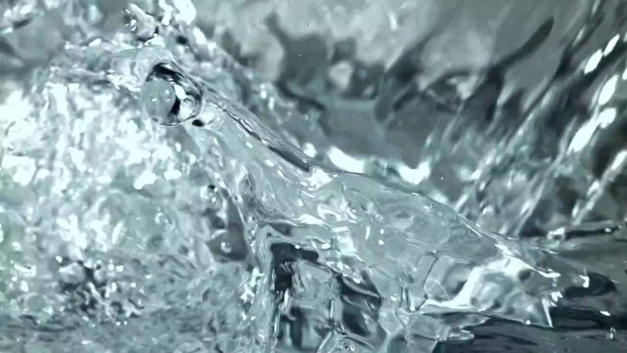Dynamic Slow Motion of Clear Water Splashing and Rippling