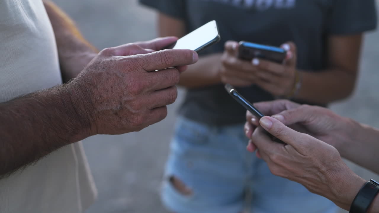 가족 과의 연결 을 결코 잃지 마십시오
