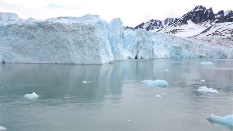 moving by the monacobreen glacier in svalbard archipelago norway