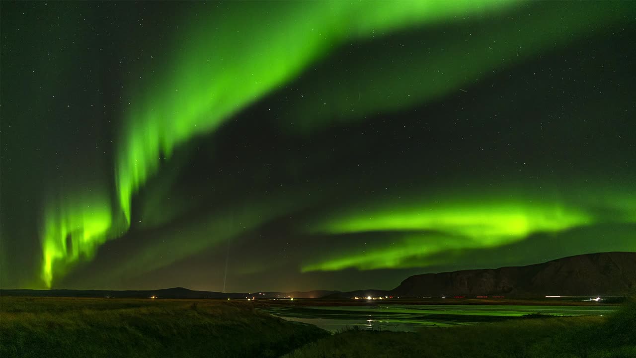 un video de lapso de tiempo de la aurora boreal cerca de selfoss en el sur de islandia a fines de octubre de 2019