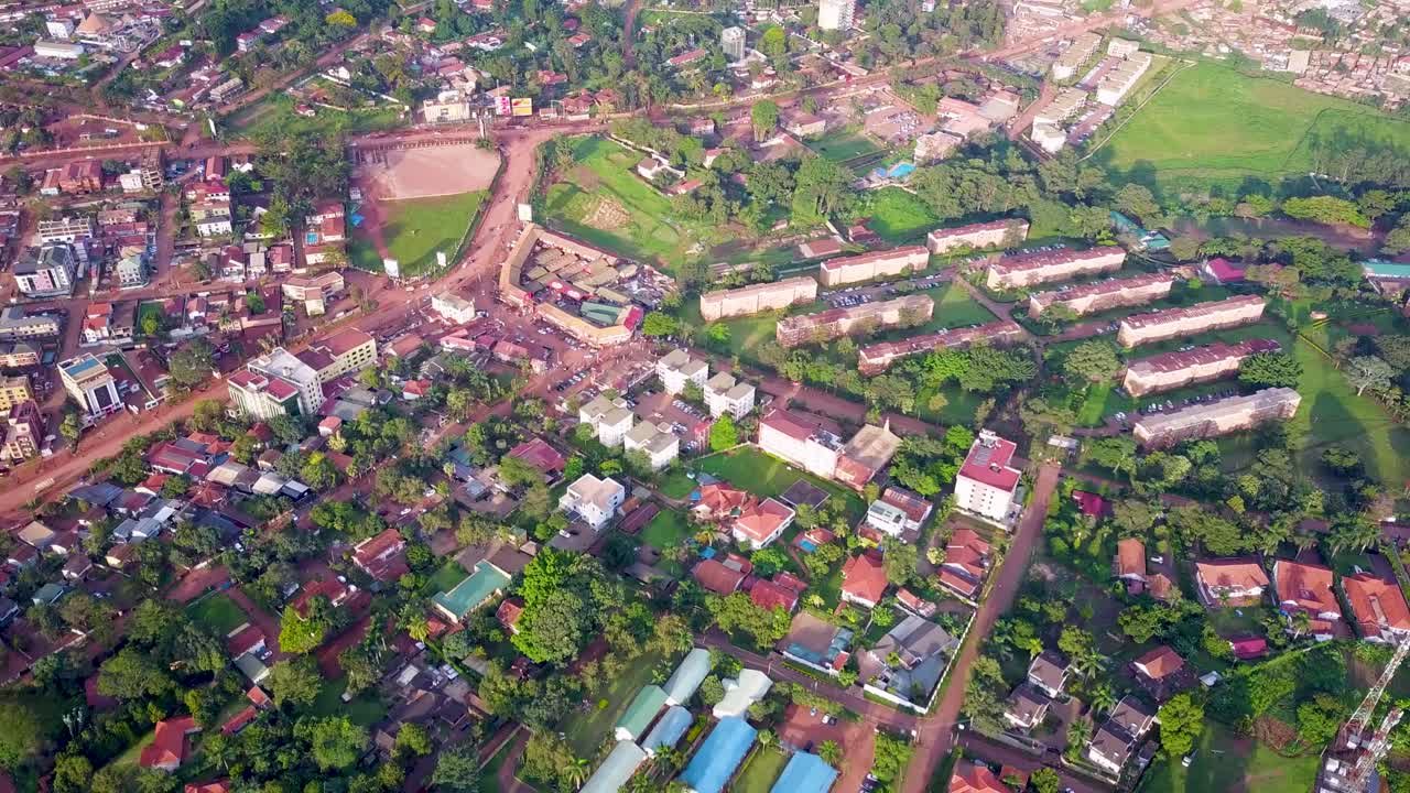 Luftfoto af Bugolobi-kvarteret i Kampala, Uganda