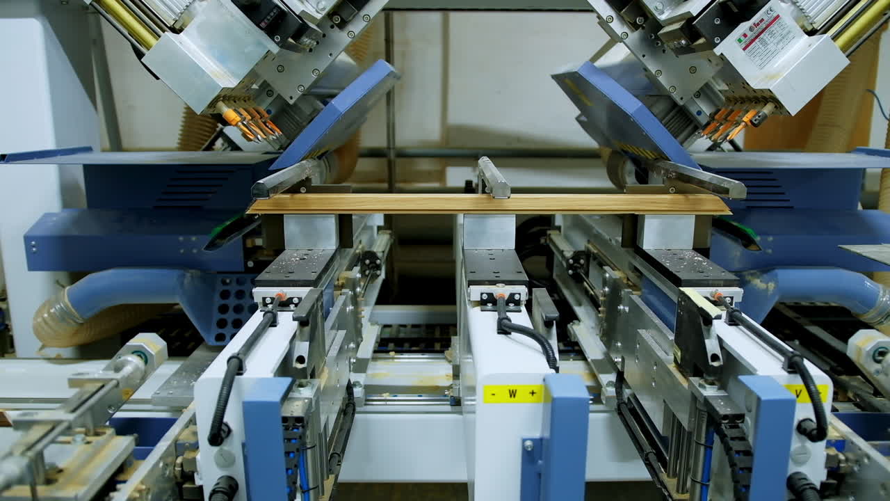 Production of interior doors. Conveyor belt for production wooden doors