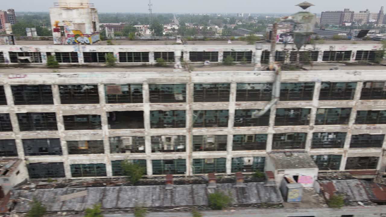 Abandoned Fisher Body Automotive Plant 21 in Detroit, Michigan drone shot.
