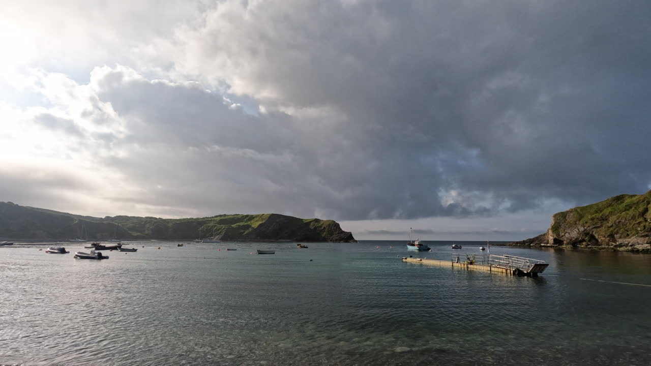 여름 날 에 영국 도르 ⁇  에 있는  ⁇ 워스 만