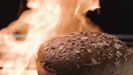 pan de semillas a la parrilla
