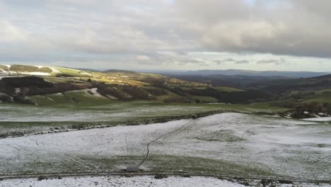 nevado rural invierno valle campo aéreo agrícola tierras de cultivo páramos izquierdo pan descendente