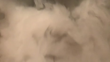 특수 효과, 과학 또는 특별 공휴일 및 행사를 위한 드라이 아이스 효과