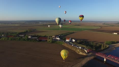 Antenne:-Heißluftballons-In-Portugal