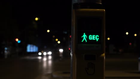 Pedestrian-crossing-sign