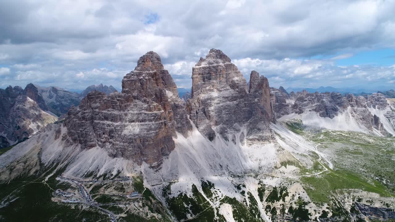 parque natural nacional de tre cime en los alpes dolomitas. la hermosa naturaleza de italia.